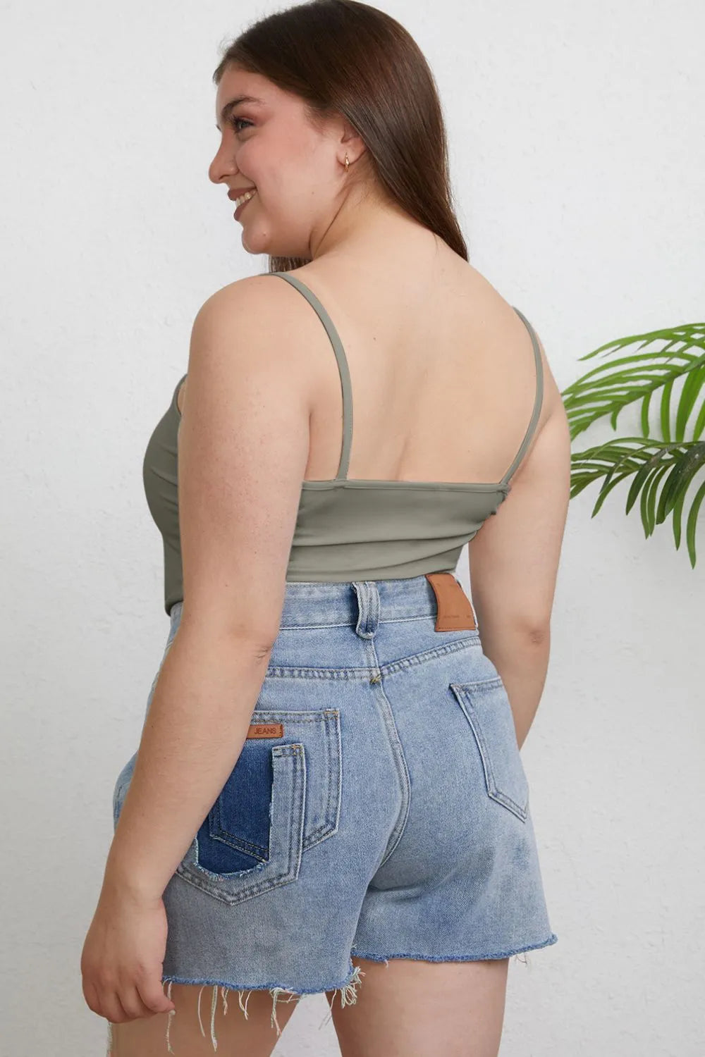 Basic Bae Full Size Round Neck Slim Cami Plus Size - Trendsi